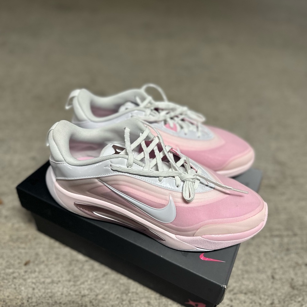 Nike Women's Soft Pink and White Sneakers